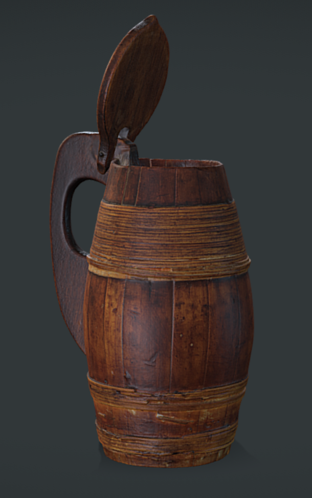 Wooden beer flagon with lid